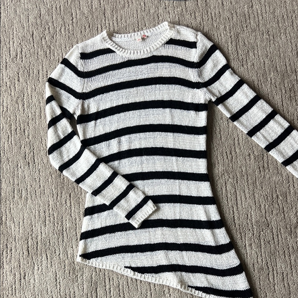G by Guess Black and White Striped Sweater